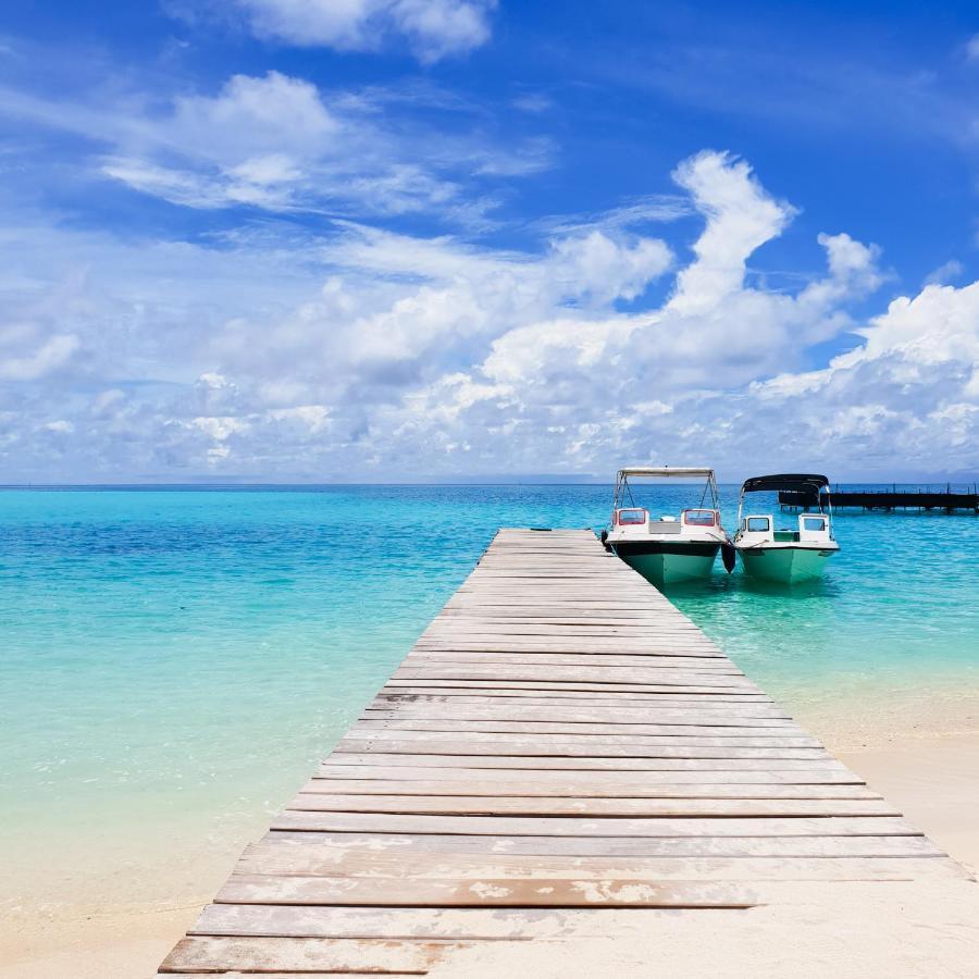 Отель Thundi Sea View Фулидхоо Экстерьер фото