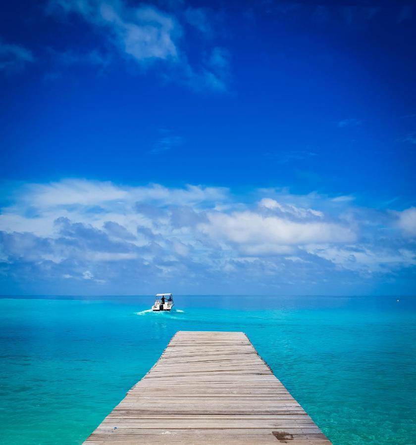 Отель Thundi Sea View Фулидхоо Экстерьер фото
